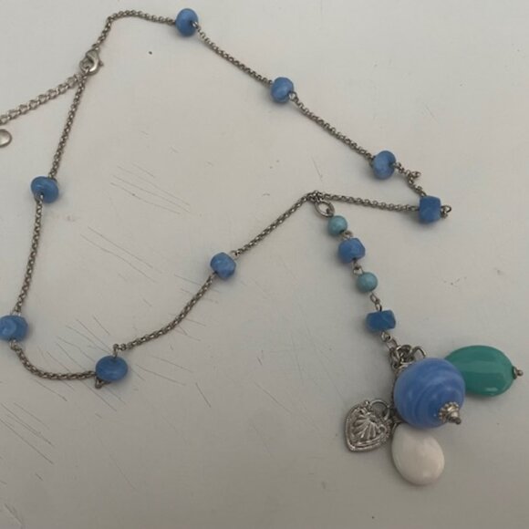 VINTAGE LIZ CLAIBORNE GREEN AND BLUE BEADED NECKLACE SILVER CHAIN Signed - Picture 1 of 3